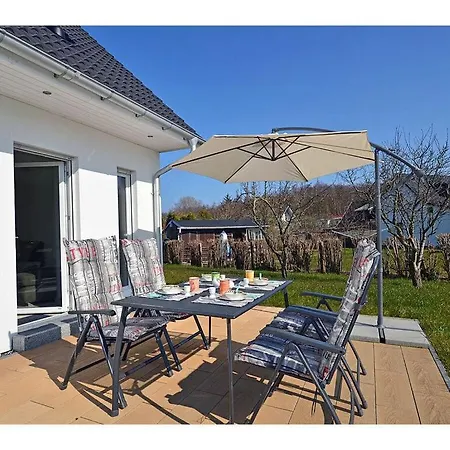 Anja Comfortable Holiday home *